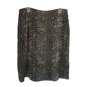 FIRST ISSUE, A LIZ CLAIBORNE COMPANY, ANIMAL PRINT SKIRT. SIZE 16.